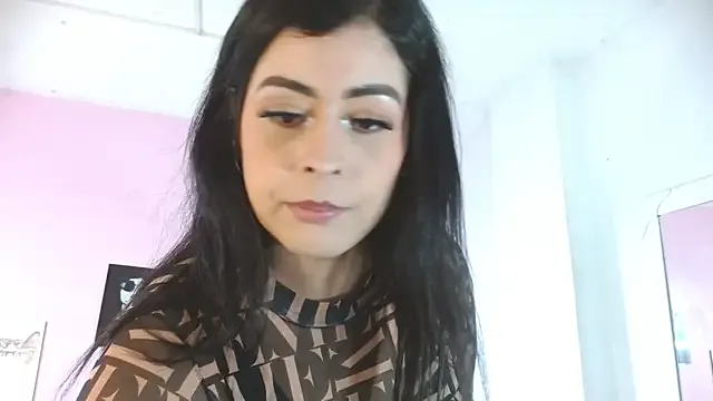 adaraacox live now