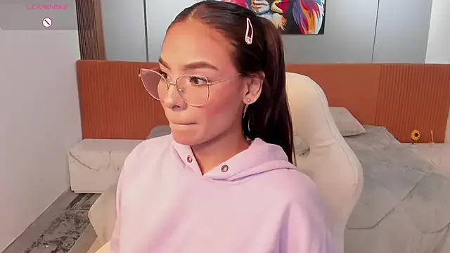 amira_cute2 Image 4