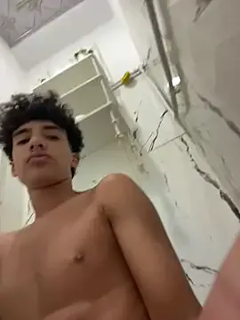 anessssss42 live now
