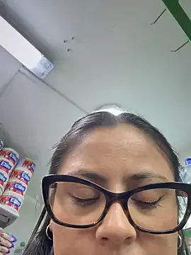 Angie_e live now