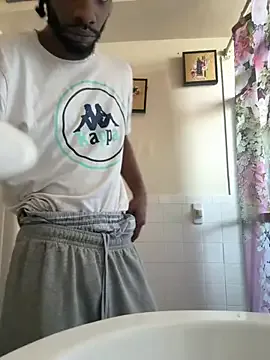 BigBDMari Image 17