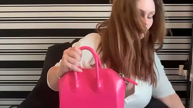 BustySwingingSlut Image 4