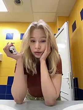Cum_girlss Image 16