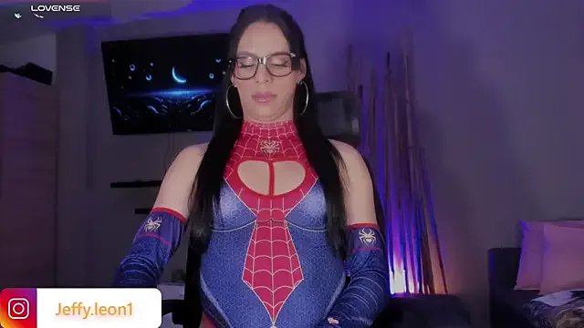 danna_v Image 4