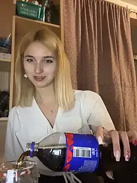 DollyTall live now