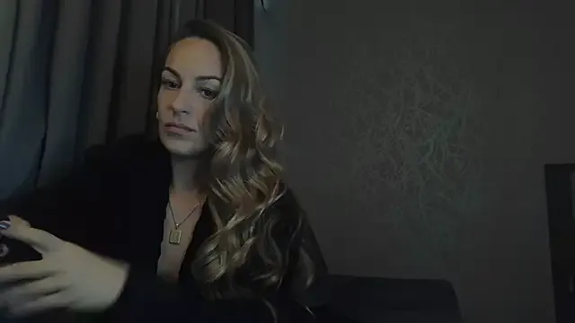 Edenfox- live now