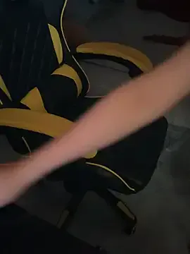 Emily_99 live now