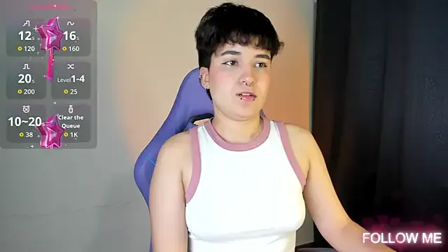 emma_cute7 Image 19