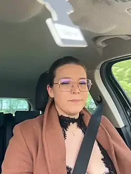 EmyLana live now