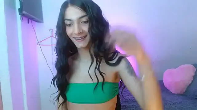 Foxkatty69 live now