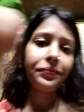 Gud_girl_Nilu Image 14