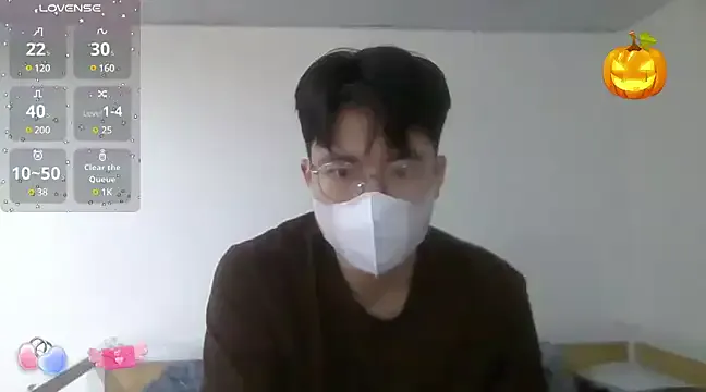 Gwencloudy live now