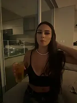 HoneybeeDiamonds live now