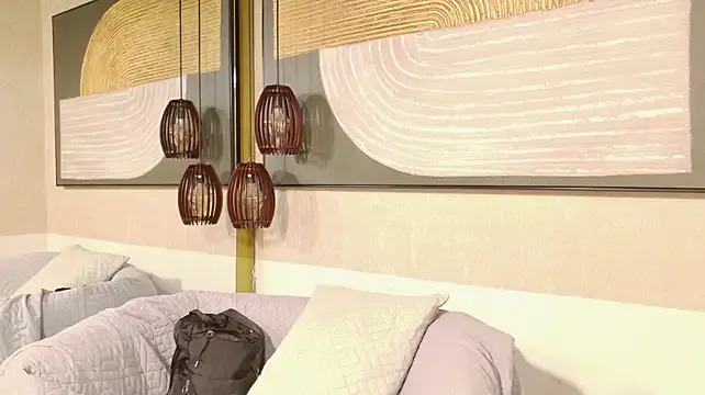 isabelle_scott Image 8