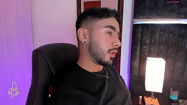 ItsMeEros live now