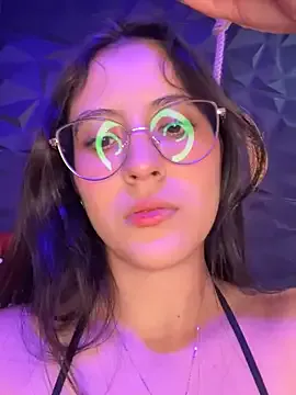 Juanita-Diaz live now