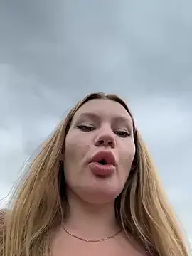 justmilaa Image 15
