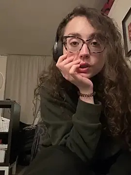 ladyturtle live now