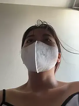 Lami_Mi live now