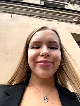 Liza_risky Image 10