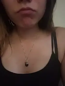 LoveFoxyQueen live now