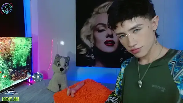 maxiy_001 live now