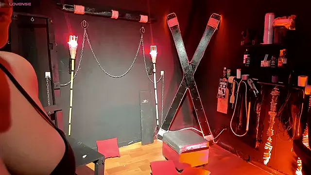 Mazmorra_PunishmentBDSM live now