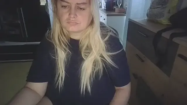 Meliss_Official9 live now