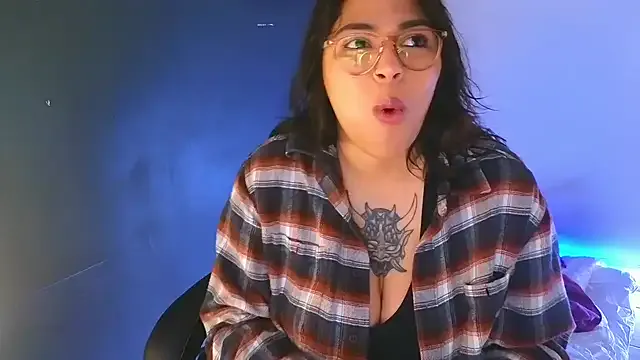 miacanela_xo Image 4