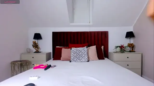 MiaGoldX Image 5