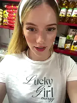 NicoleCut Image 5