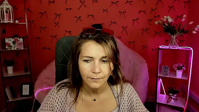 NicoleHitman Image 6