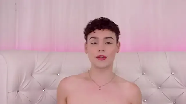 RobbyCharming Image 7