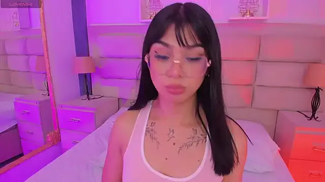 RoseCassie live now