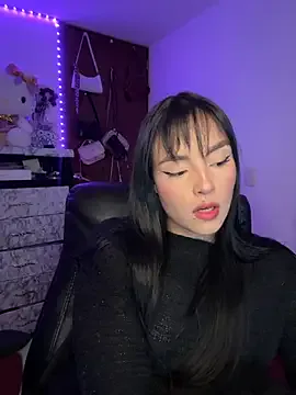 salome_polaniiee Image 2