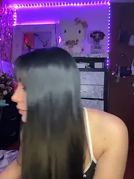 salome_polaniiee Image 4