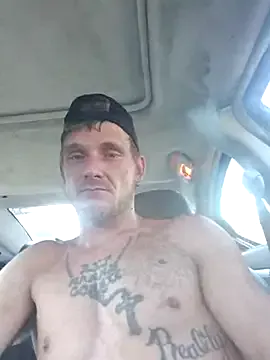 selfmadestud live now