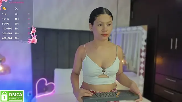 SHARONN____ live now