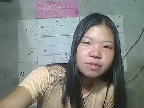 Skinny_PinayGirljust18 live now