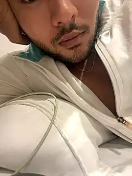 Teej_ live now