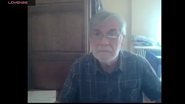 terrybare live now