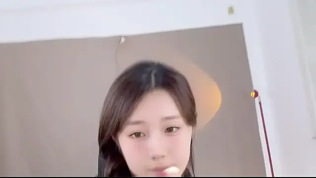 yiyi5588 Image 11