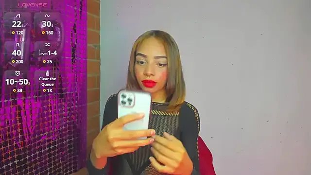 yumi_hanna live now